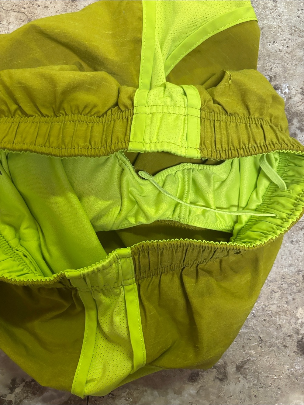 Nike - Women's Yellow-Green Athletic Running Shorts (size XS) - Picture 6 of 6